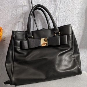 Black Target Purse